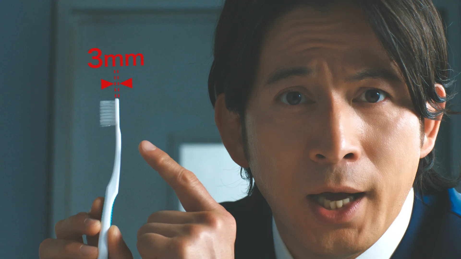 LION システマ 「ハブラシ取調室」篇